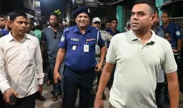 ময়মনসিংহে ৩৬ বাড়ি কলোনী ও আশপাশের এলাকায় মাদক-ছিনতাই ও নিষিদ্ধ সংগঠনের বিরুদ্ধে পুলিশের বিশেষ অভিযানে, আটক ৪ 4 h
