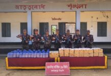 ময়মনসিংহ ব্যাটালিয়নের অভিযানে সীমান্তে ৩ লাখ ৬৫ হাজার টাকার ভারতীয় কসমেটিকস জব্দ